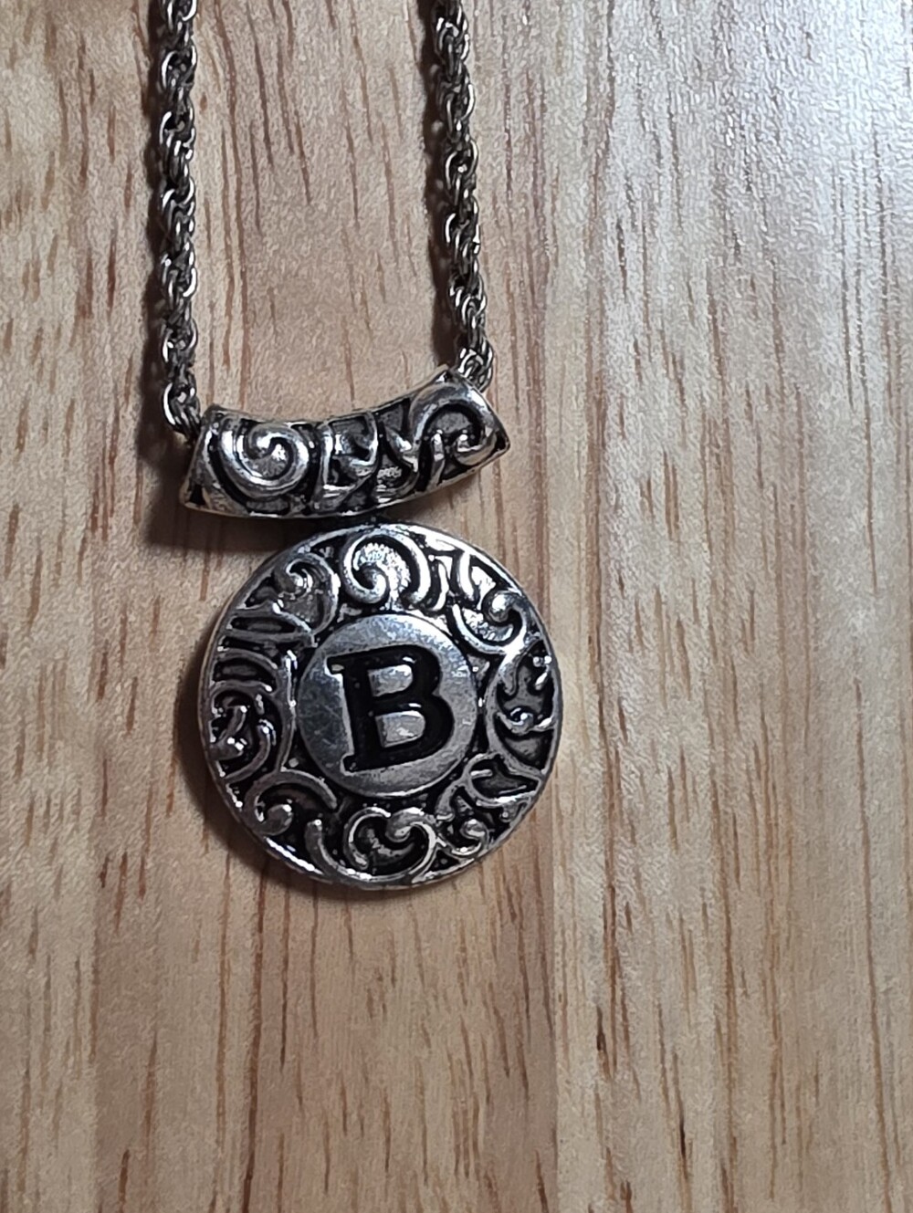 Silver Tone Initial B Pendant Necklace Ornate Scroll Monogram